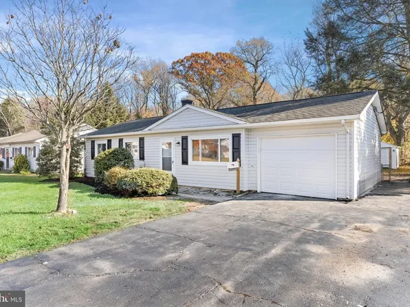 107 Anderson Rd, Newark, DE 19713