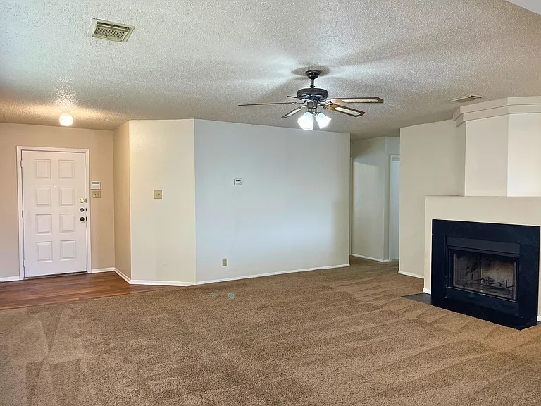 6439 Beech Trl — Photo 3