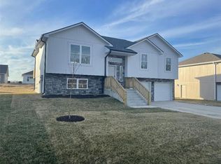 80 SE 461st Rd, Warrensburg, MO 64093