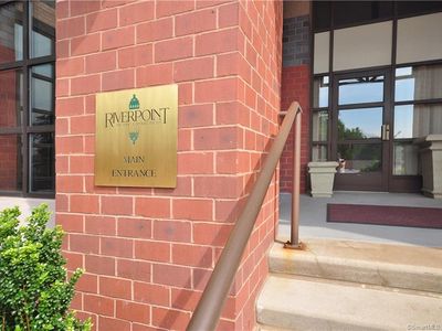 235 E River Dr APT 402, East Hartford, CT, 06108