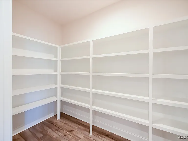 1270 Charleston Dr — Photo 14