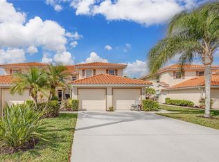 385 Robin Hood Cir UNIT 102, Naples, FL 34104