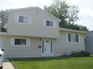 296 Cindy St, Old Bridge, NJ 08857