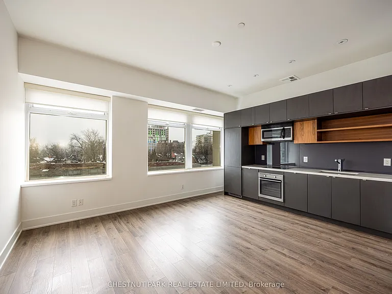 111 Saint Clair Ave W #416 — Photo 4
