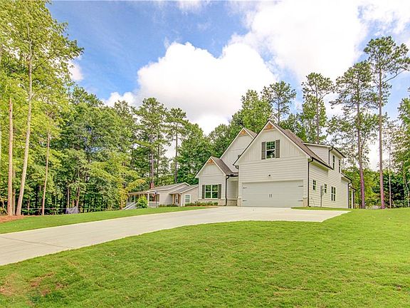 3rd image of 2454 Ashton Dr