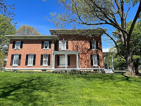 3rd image of 7979 Crego Rd