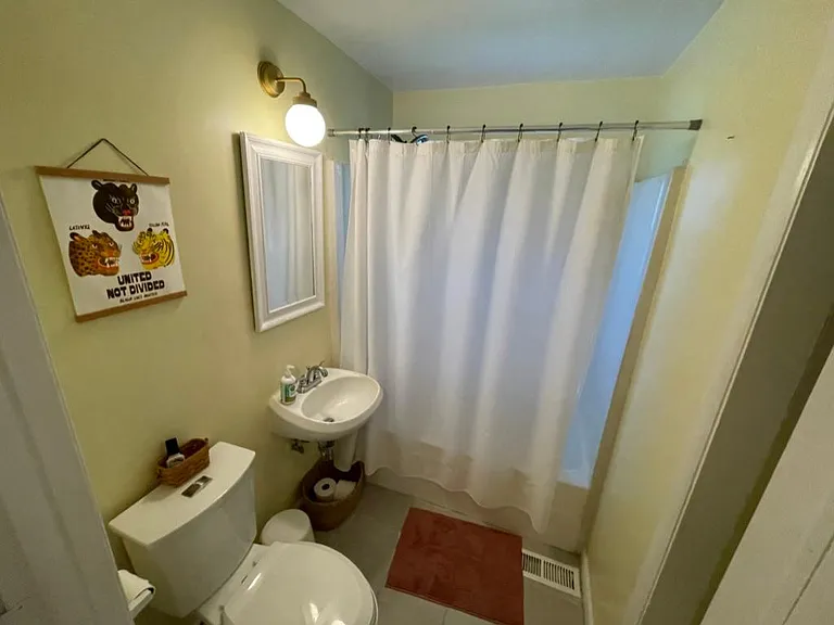 2235 Kline Ave — Photo 6