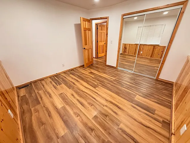 477 Villa Grove Ave — Photo 12