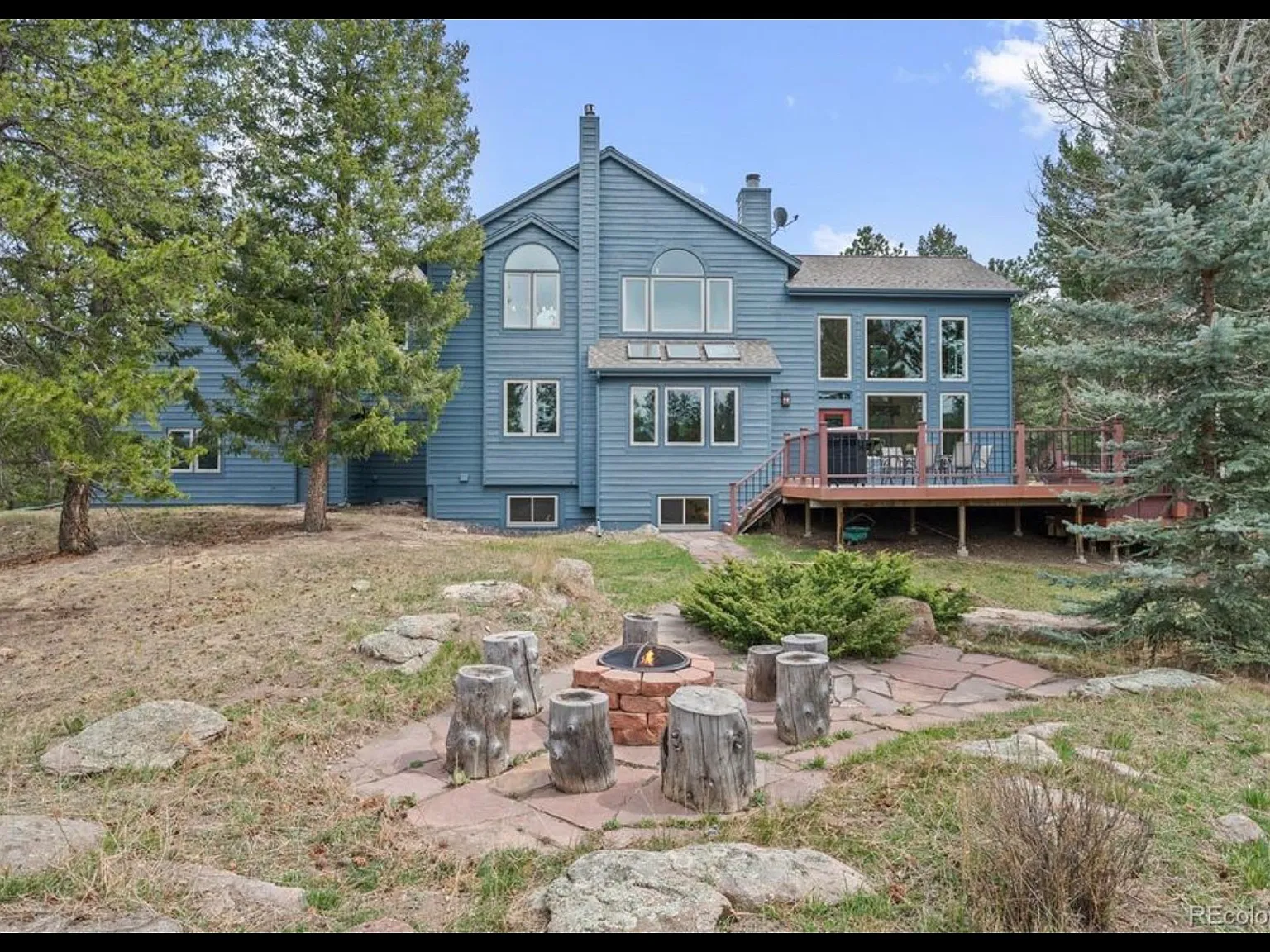 4 bed, 4804 sqft, $6,500 — Photo 2