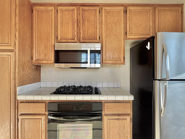 9250 Longridge Way — Photo 14