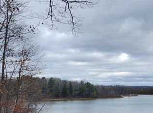 Winding Wood Dr, Farwell, MI 48622