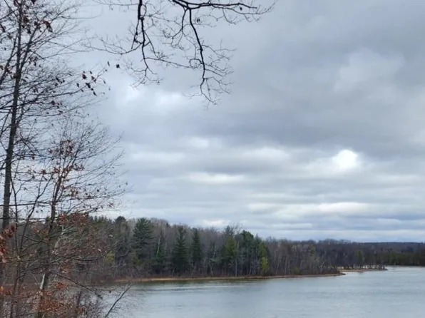 Winding Wood Dr, Farwell, MI 48622