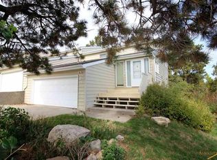 1182 Parkwood Rd, Rapid City, SD 57701