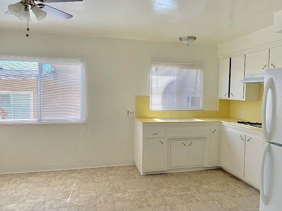 5th image of 319 Bungalow Dr #B