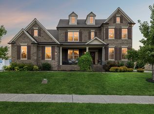 6656 Edgemoore Dr, College Grove, TN 37046