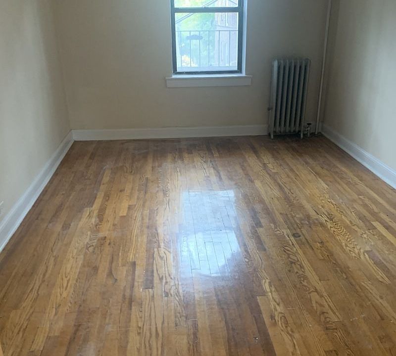 2nd image of 3990 46th St #2