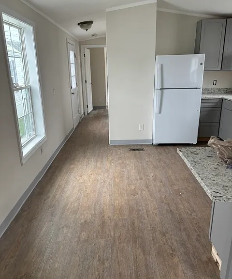8 Cadillac Dr — Photo 3
