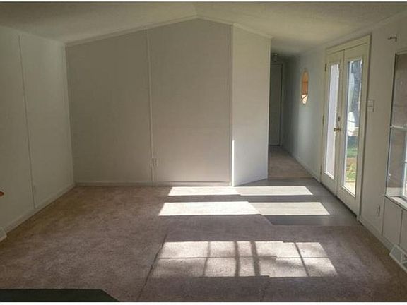 4th image of 107 Penney Ln