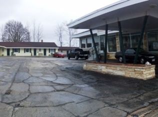 224 S Main St, Dickeyville, WI 53808