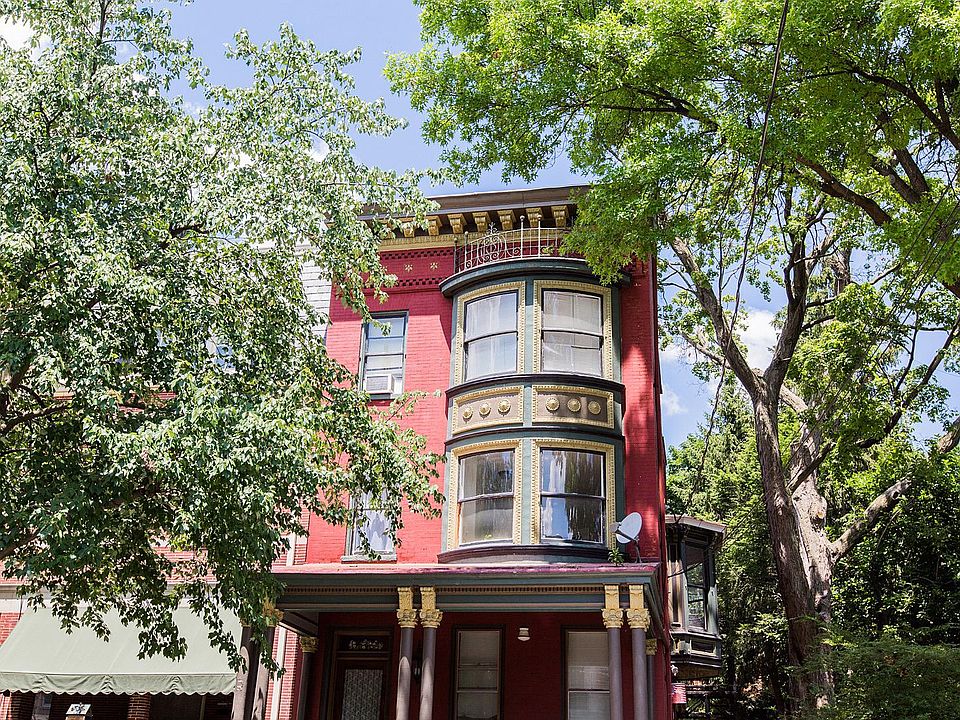 1st image of 419 W Orange St