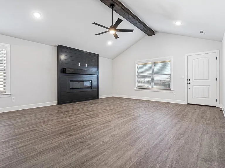1200 Monarch Rd — Photo 3