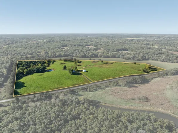 29642 State Highway T, Excello, MO 65247