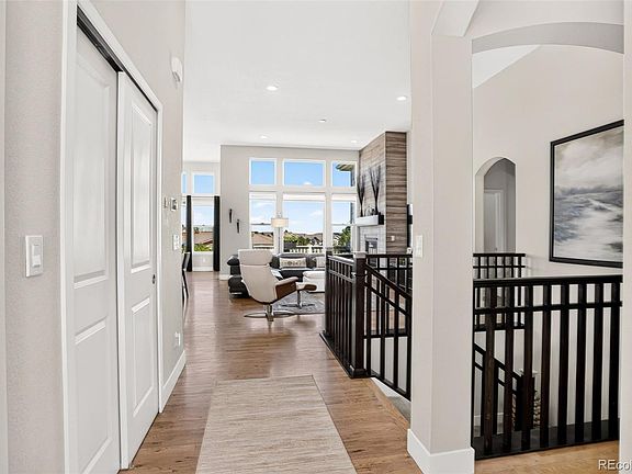 5th image of 8736 Holman Circle