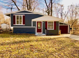215 Cherokee Dr, Belton, MO 64012