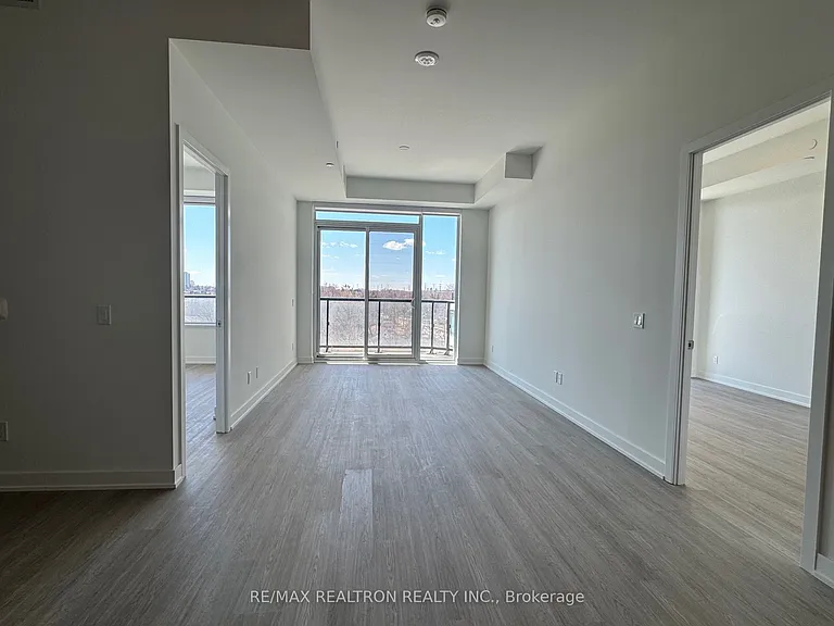 8188 Yonge St #631 — Photo 8