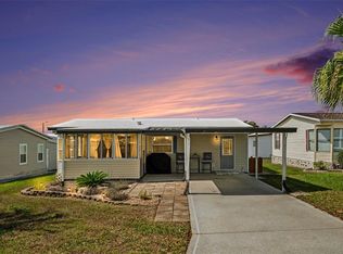 7123 Siesta St, Zephyrhills, FL 33541