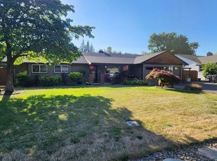 2064 Law Ln, Eugene, OR 97401