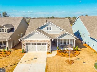 284 Pecks Ct, Hoschton, GA