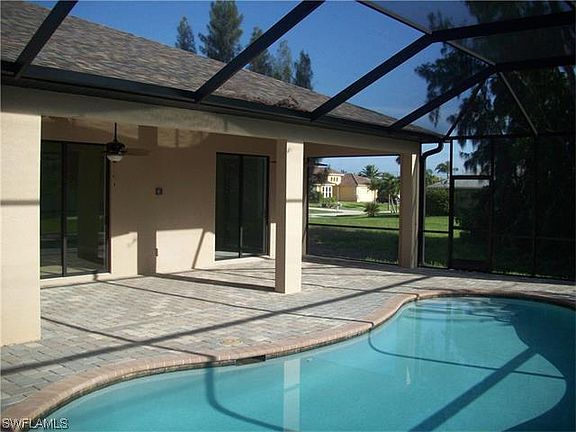 4th image of 3315 SW 27th Pl