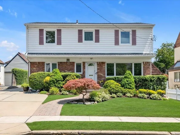 12 Murdock Road, East Rockaway, NY 11518