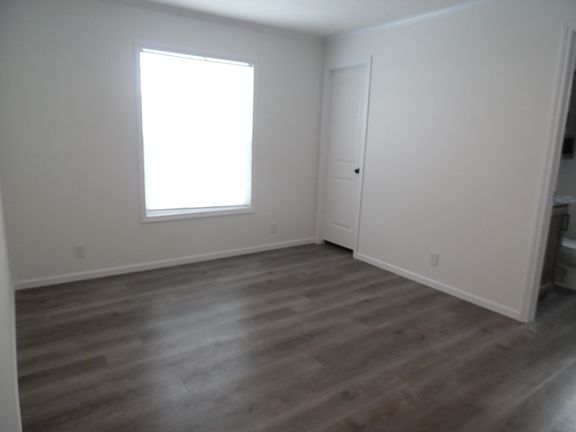 4th image of 320 Scabbard St SW #261