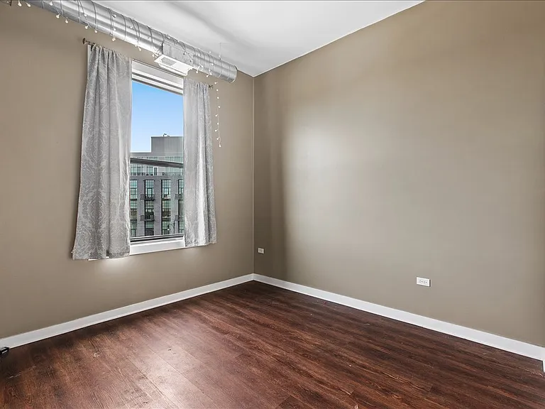 4015 N Milwaukee Ave #416 — Photo 13