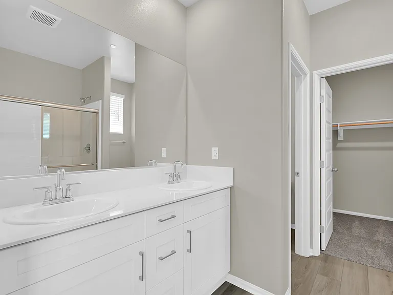 2074 Bergamot St — Photo 6