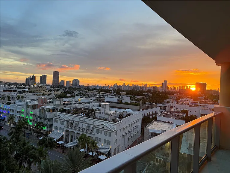 1455 Ocean Dr #1003 — Photo 35