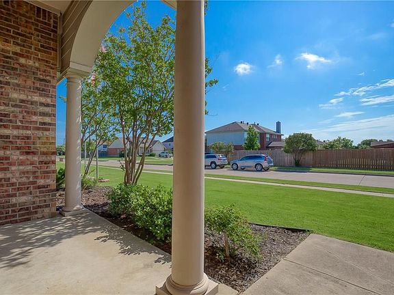 3rd image of 505 Haymeadow Dr