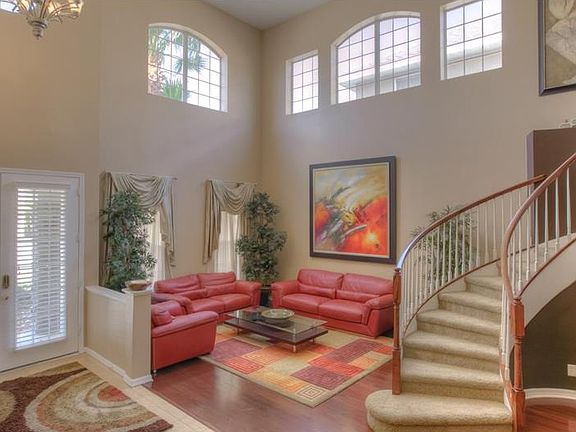3rd image of 10114 Deercliff Dr