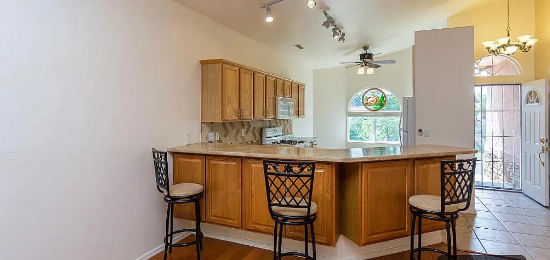 3 bed, 1529 sqft, $2,000 — Photo 4