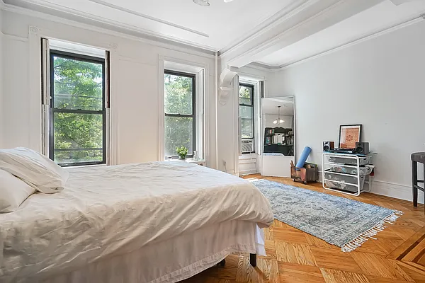 Rented by Avenue Sotheby's International Realty | media 8
