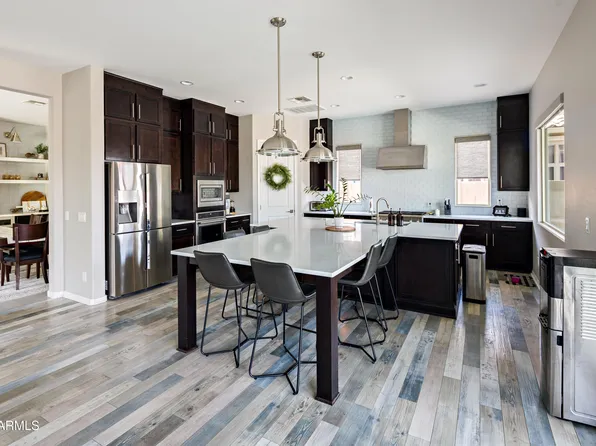 1042 E LADBROKE Way E, Gilbert, AZ 85297
