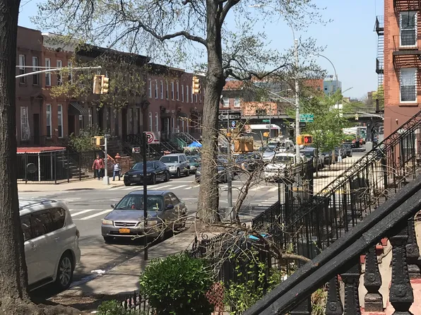 115 Albany Avenue image 1 of 1