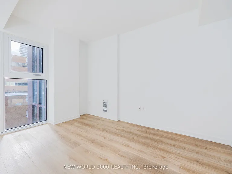 101 Roehampton Ave #2002 — Photo 21