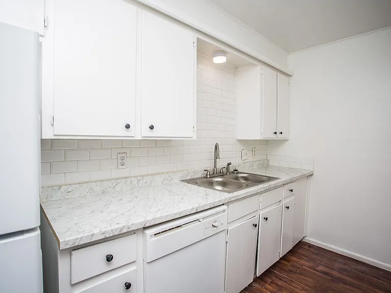 306 N Toledo Ave — Photo 74
