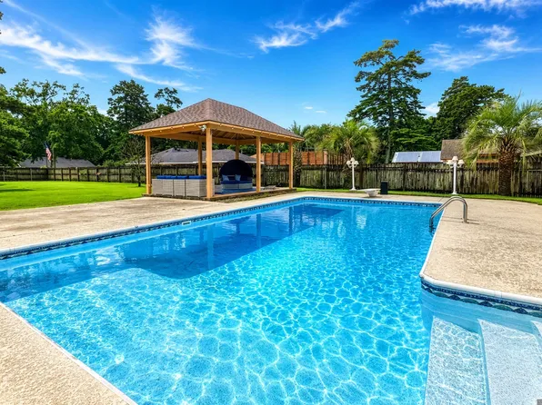 2500 Cavalier Dr, Denham Springs, LA 70726