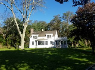 98 South Rd, Westhampton, NY 11977