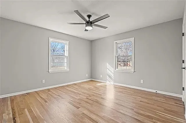 8539 Stearns Rd — Photo 13