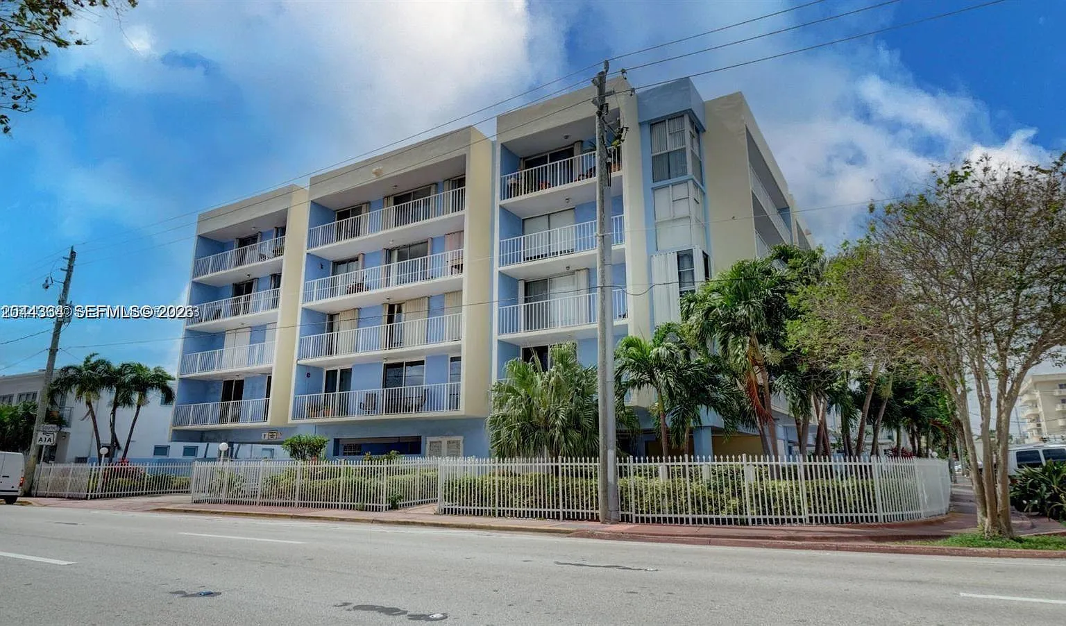 Byron Beach Condo — Photo 1